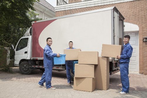 Moving truck service for homes and flats in Bromley